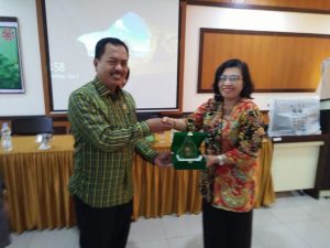 Bupati Majene Buka Diklat Aneka Olahan Ikan