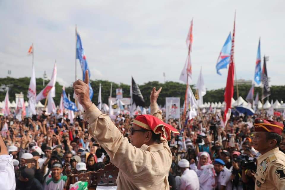 100 Hari Pertama, Prabowo Janji Turunkan Harga Sembako, BBM, Listrik
