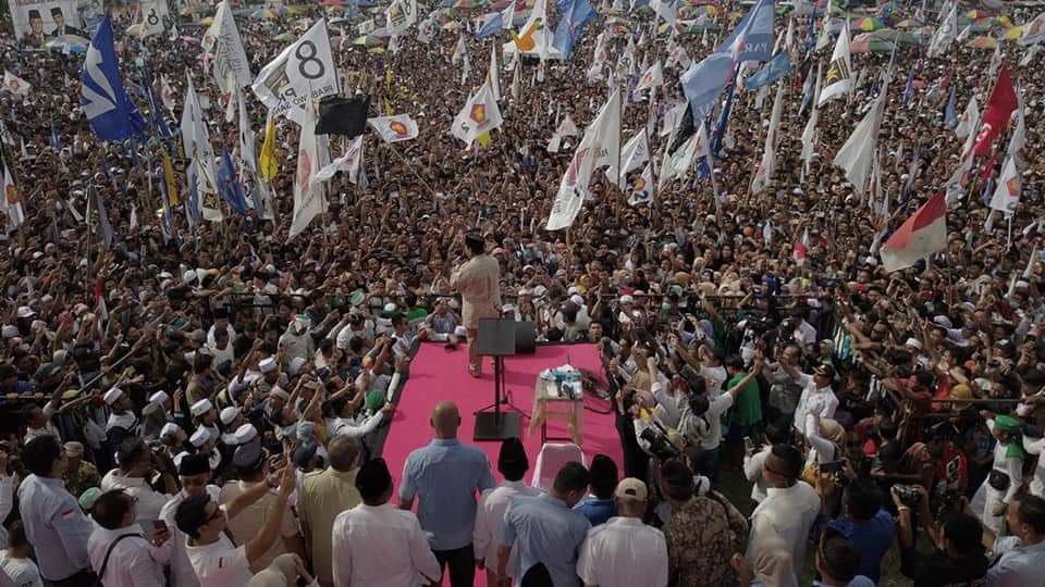 Ribuan Warga Sambut Prabowo di Lombok, Target 90 Persen Suara