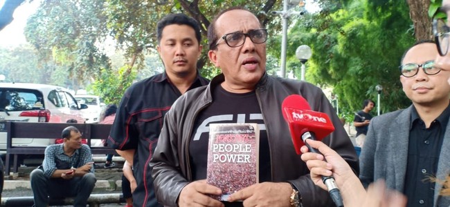 Pengacara Eggi : Sejak Kapan People Power Jadi Tindak Pidana?