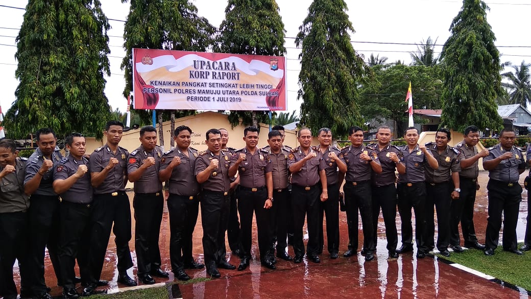 23 Personel Polres Matra Naik Pangkat