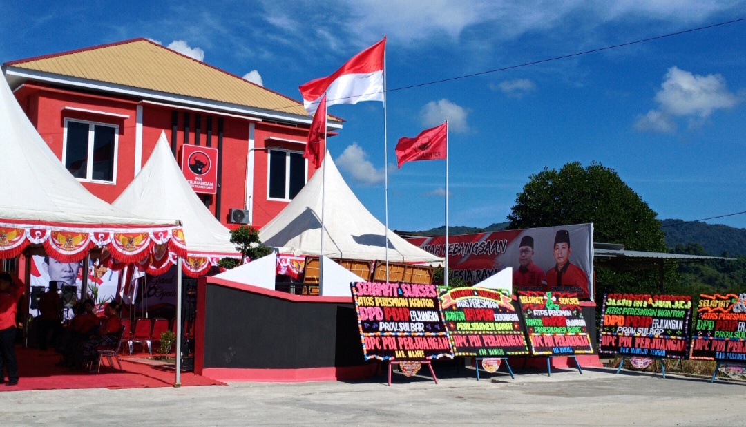 PDIP Resmikan Kantor Baru Rumah Kebangsaan di Mamuju