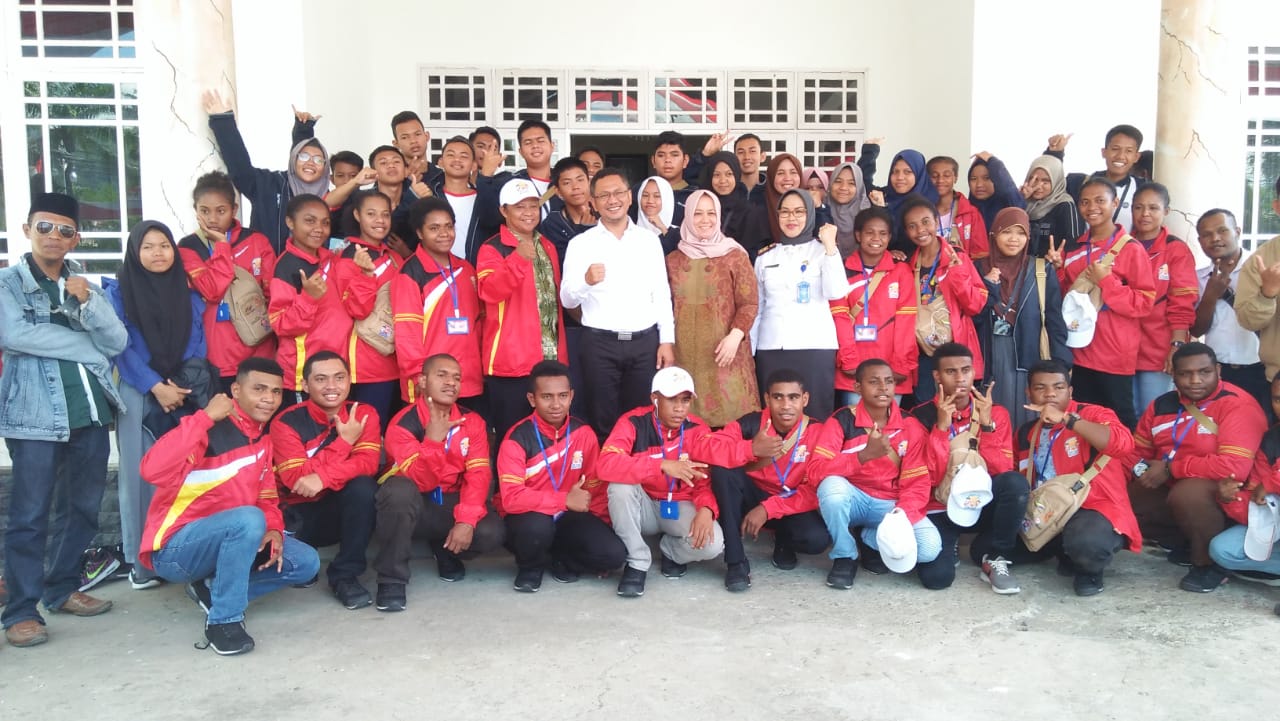 Wabup Mamuju Terima Kunjungan Pelajar Asal Papua Barat dan Sulbar