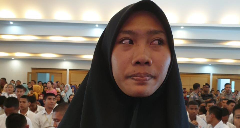 Dari Keluarga Tak Mampu, Atika Lulus Peringkat Terbaik Penerimaan Polri Sulbar