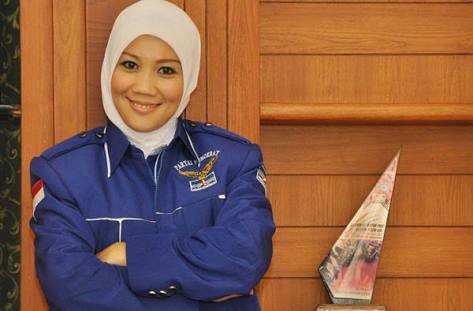 Finally…Suraedah Kantongi SK DPP Partai Demokrat. Selamat!