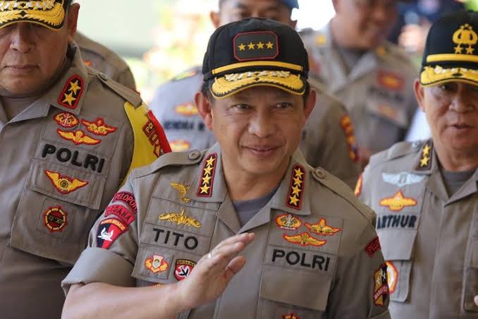 Jokowi Berhentikan Kapolri Tito Karnavian