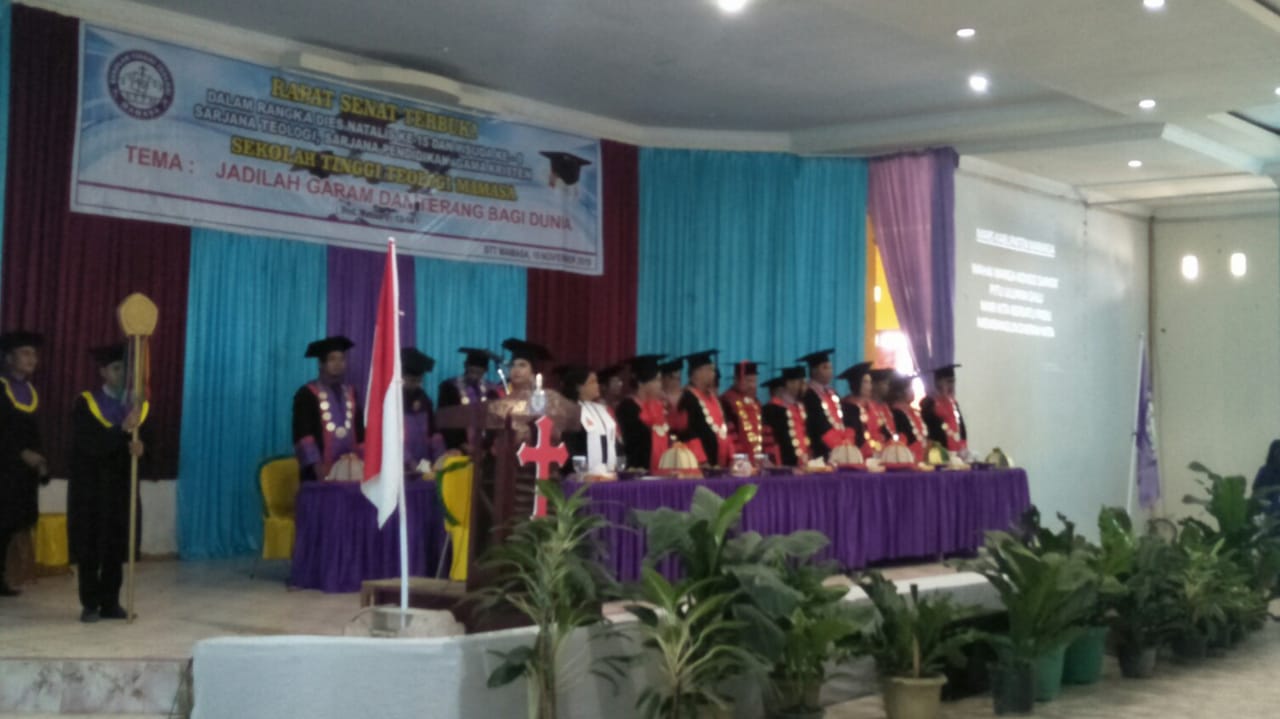 Pemkab Tak Hadiri Wisuda STT Mamasa