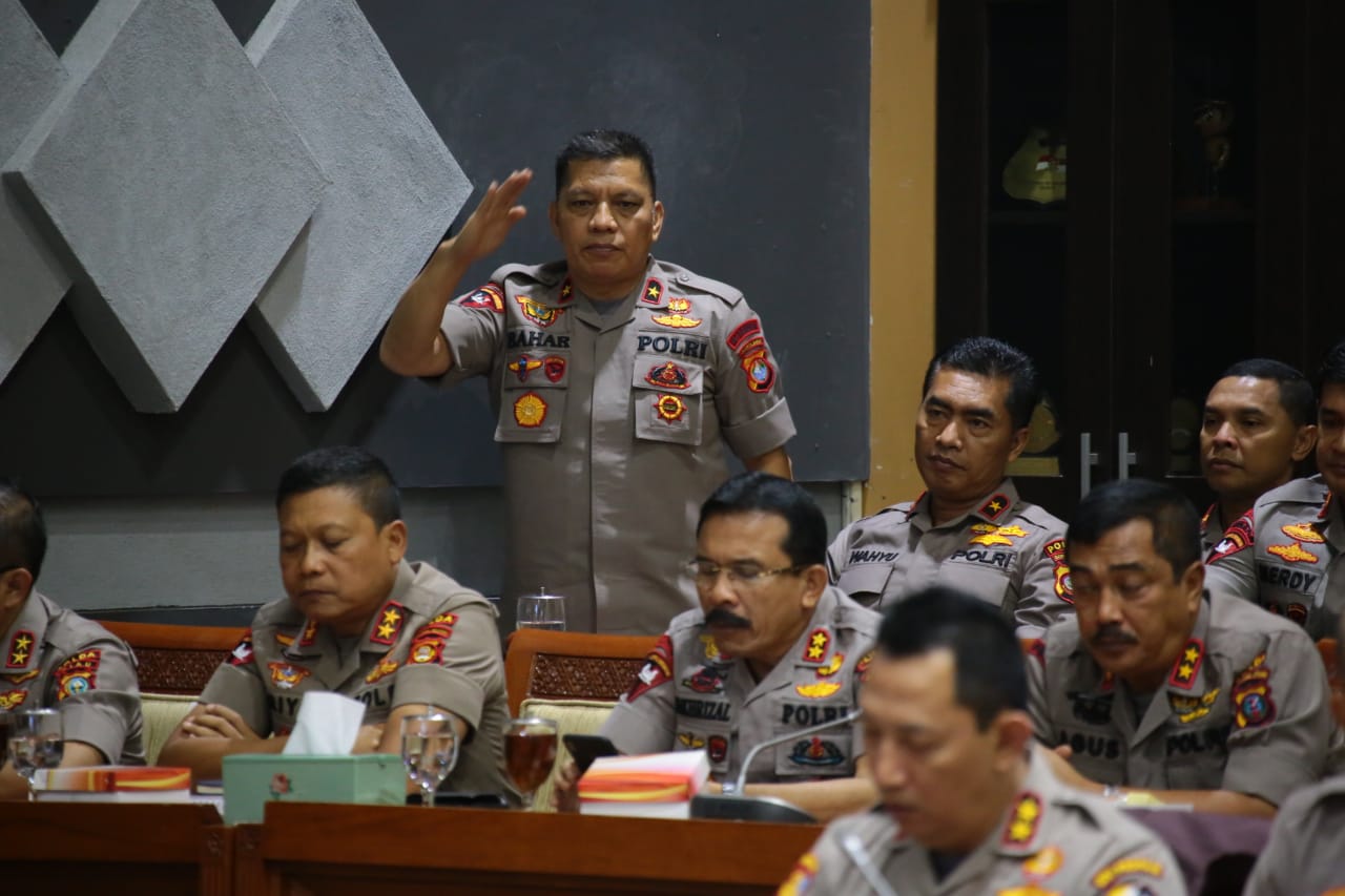 Kapolda Sulbar Hadiri Rapat Dengar Pendapat Kapolri Dengan Komisi III DPR RI di Jakarta