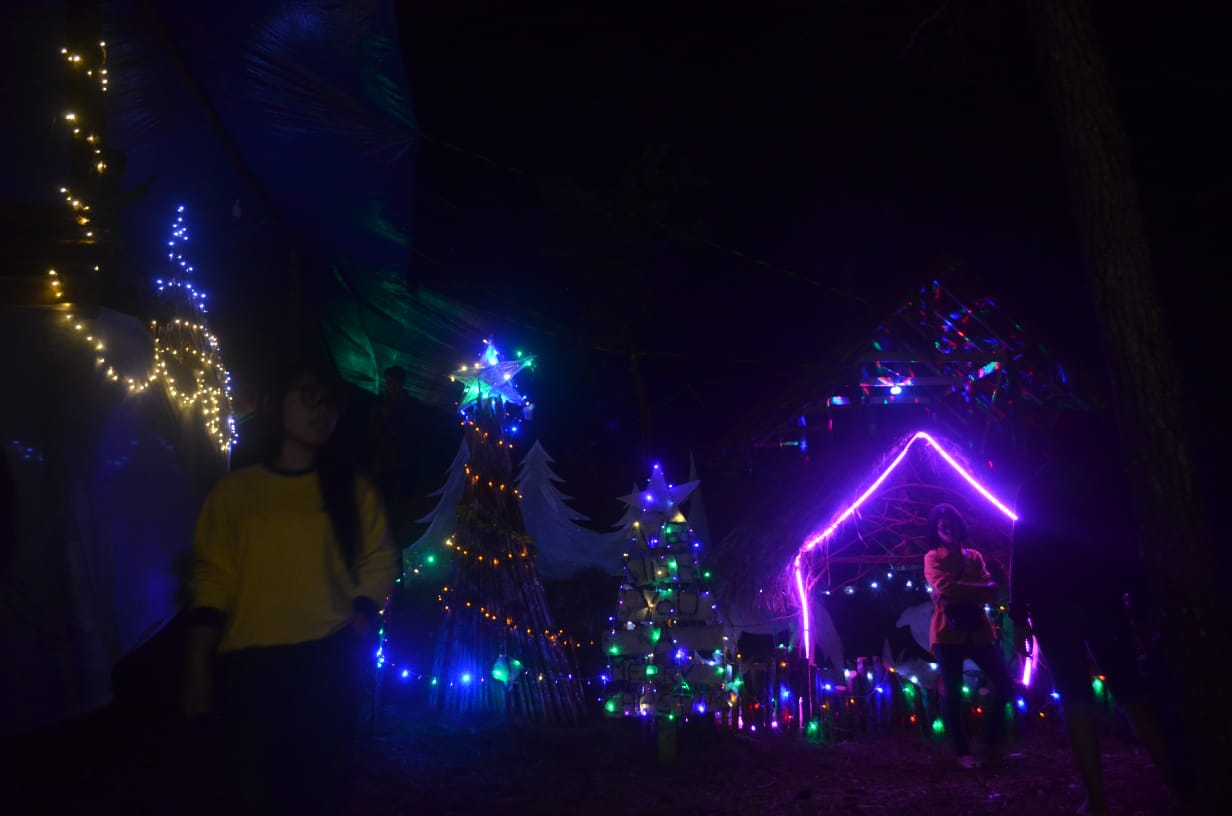 Pembukaan Kampung Natal Dibanjiri Ribuan Pemgunjung