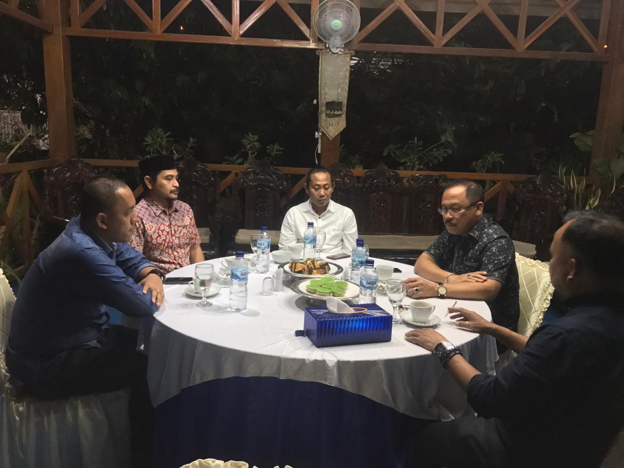 Santai, SDK ‘Ngeteh’ dengan Empat Calon Pendamping Sutinah