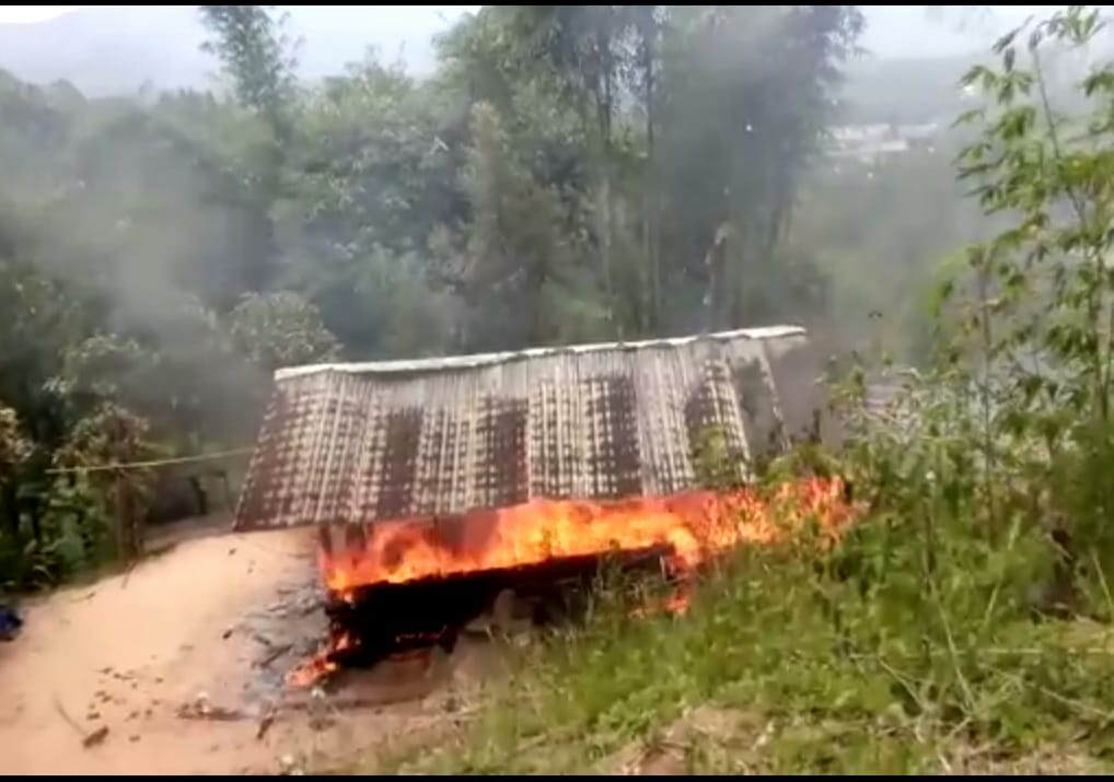 Kebakaran, Satu Rumah di Desa Taupe Hangus