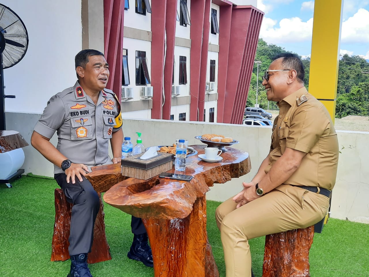 Bincang Santai Kapolda Sulbar dan Bupati Mamuju Soal Penanganan Covid-19