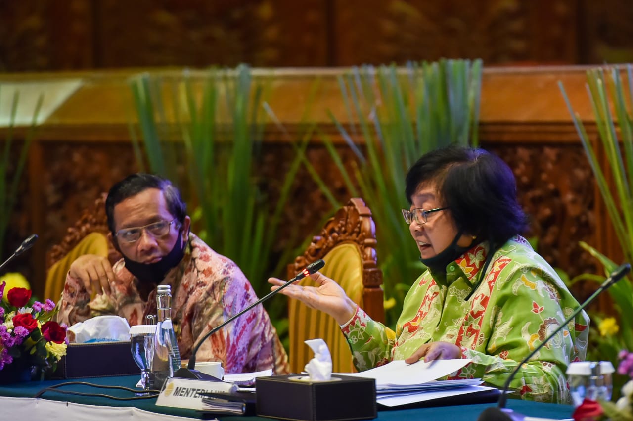 Menteri Siti Nurbaya: Solusi Permanen Pencegahan Karhutla Bisa Segera Disusun