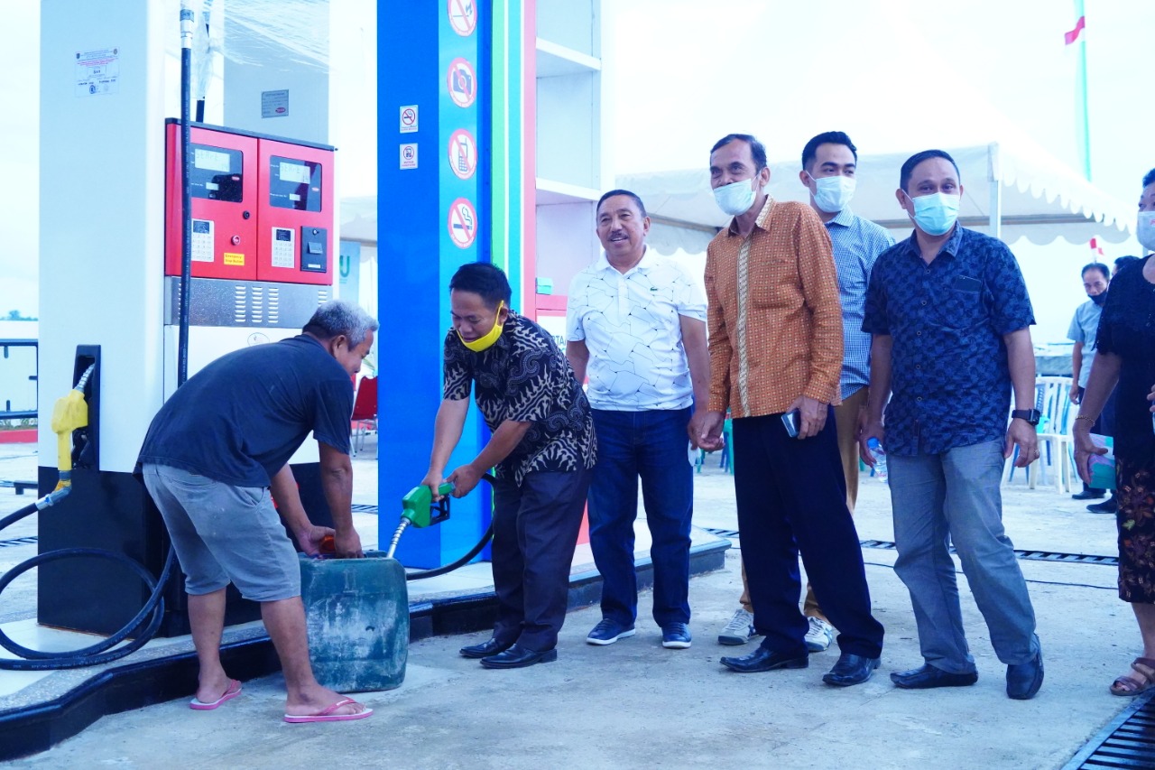 Plt Bupati Majene Resmikan SPBUN