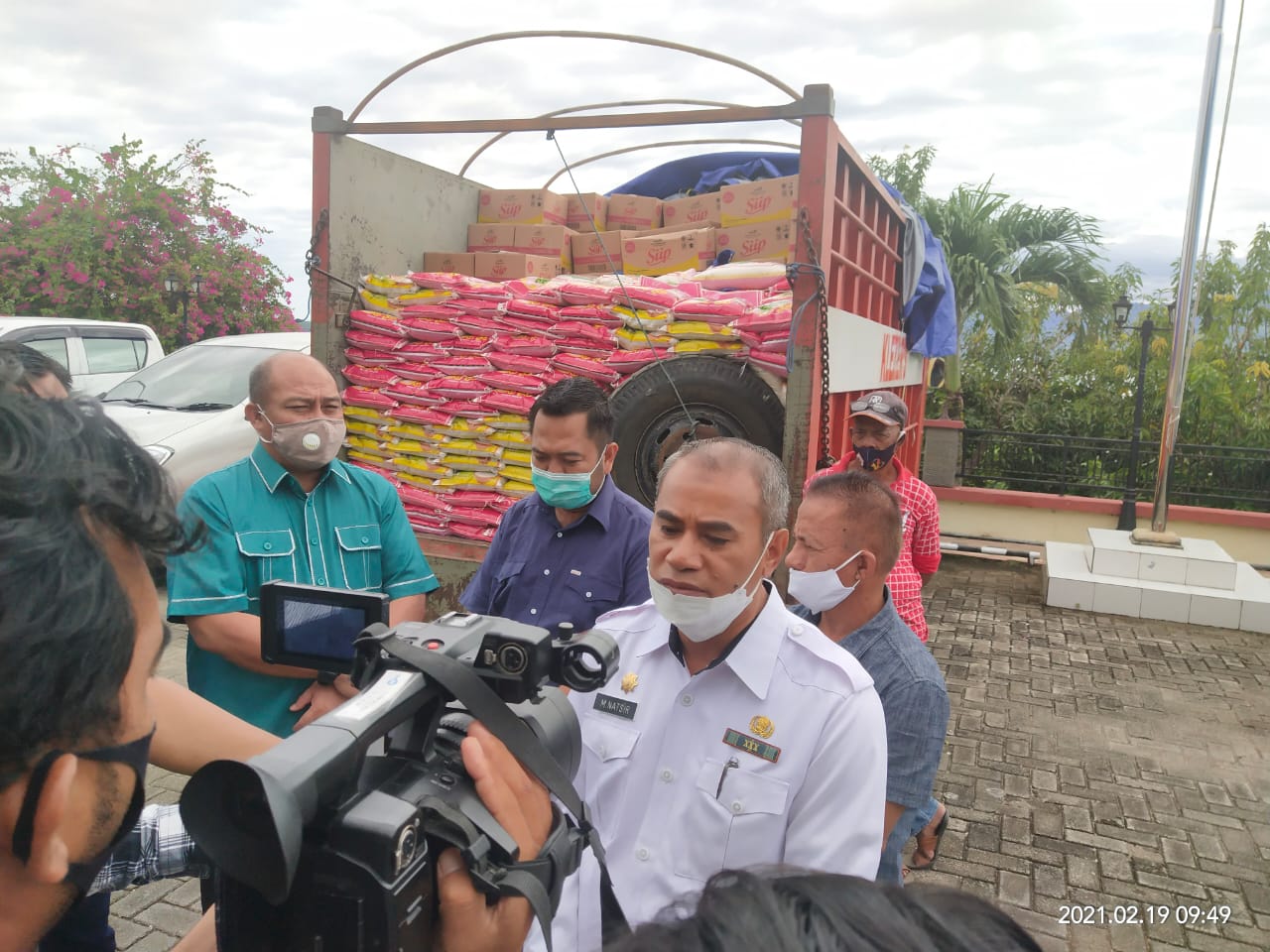 IIK dan BPJS Ketenagakerjaan Salurkan Bantuan untuk Penyintas Gempa di Sulbar