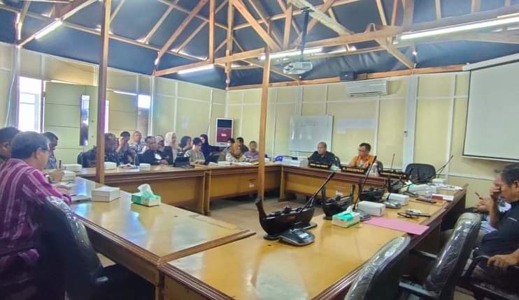Komisi II DPRD Sulbar Gelar Monev