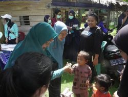 TP PKK Sulbar Salurkan Bantuan Makanan Tambahan