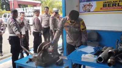 Satuan Polantas Polman Musnahkan Puluhan Knalpot Brong