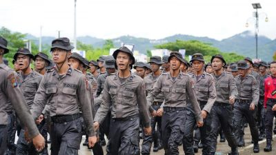 Ditsamapta Polda Sulbar Gelar Tradisi Pembaretan