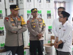 Kapolda Pantau Logistik Pemilu di KPU Polman