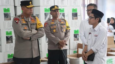 Kapolda Pantau Logistik Pemilu di KPU Polman