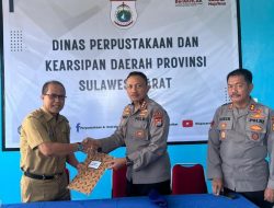 Polairud Polda Sulbar Dapat Bantuan Ratusan Buku dari Dinas Perpustakaan