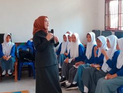 Edukasi Masyarakat Tangkal Hoax , Senter KIM Diskominfo Sulbar Temui Para Pelajar SMA