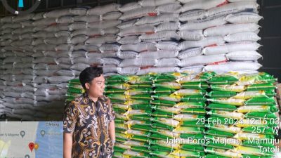 Cek Bulog Mamuju Jelang Ramadhan, IPDA Teddy Sebut Stok Beras Stabil