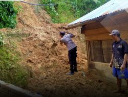 Kapolda Sulbar Apresiasi Personelnya yang Tanggap Bencana di Mamasa