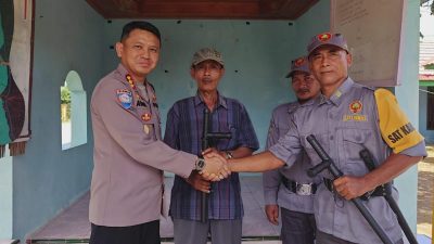 Dir Binmas Bagikan Fasilitas Penunjang Kinerja Personel Satkamling