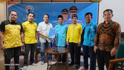 Serius Maju Pilkada Polman, Samsul Mahmud Ambil Formulir Pendaftaran di Gelora