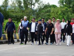 Kapolda Sulbar Dampingi Wapres, Olahraga dan Tanam Pohon Sukun