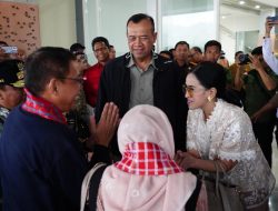 Sambut Kajati di Bandara Tampa Padang, Kapolda Sulbar: Selamat Datang di Bumi Malaqbi