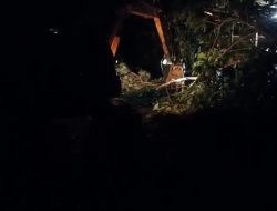 PUPR Gercep Atasi Banjir, Kerahkan Alat Berat