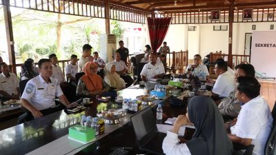 Sekprov Sulbar Pimpin Rapat Kesiapsiagaan dan Mitigasi