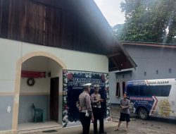Satuan PJR Ditlantas Polda Sulbar Gelar Patroli Gereja