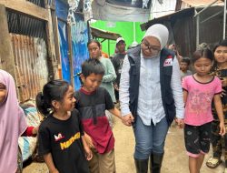 Es Krim dari Sutinah untuk Anak-Anak di Kasiwa Timur