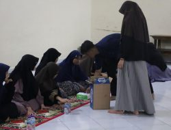 Polda Sulbar Bukber dengan anak Yatim