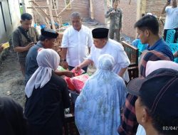 Wagub Sulbar Serahkan Bantuan untuk Korban Kebakaran Tinambung
