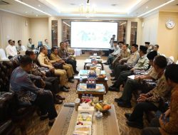 Didampingi Kepala Bapperida, Gubernur SDK Temui Mentan