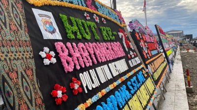 Banjir Karangan Bunga Sambut HUT Bhayangkara ke-79 di Sulbar