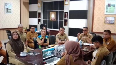 Kominfo Sulbar Serahkan Aplikasi SIPEMUDA ke Dispora
