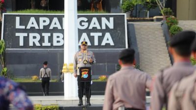 Kapolda Sulbar Pimpin Upacara Peringatan Hari Olahraga Nasional ke-42