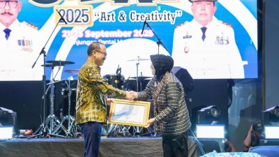 Gubernur SDK Terima Penghargaan KEN dari Kementerian Pariwisata RI