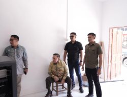 Wagub Sulbar Pastikan Bantuan Mesin Percetakan Tepat Sasaran