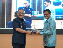 Gubernur SDK Kukuhkan DPW AAIPI Sulawesi Barat Periode 2025-2028