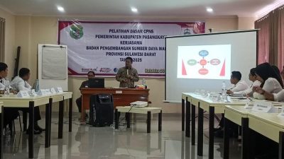 Kepala BPSDMD Sulbar Ceramah Profesionalisme ASN pada Latsar CPNS Pasangkayu