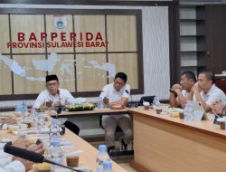 Junda Maulana Pamit dan Serahkan Aset Bapperida Sulbar
