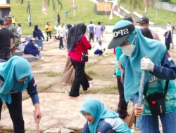 Dinsos Sulbar Gelar Jumat Bersih di Taman Makam Pahlawan Pati’di