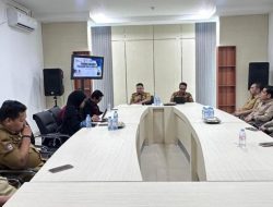 Plt Karo Pemkesra Pimpin Pembahasan PKS Beasiswa